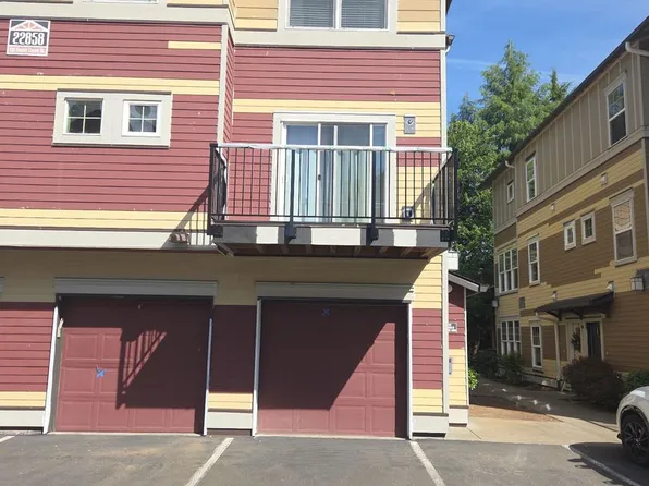 22858 SW Forest Creek Dr Unit 203, Sherwood, OR 97140