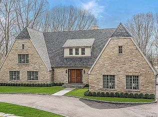 31 Harkim Rd, Greenwich, CT 06831