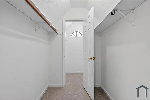968 Pine Ridge Dr — Photo 3