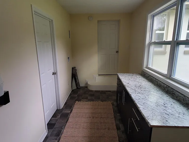 854 Allison St — Photo 7