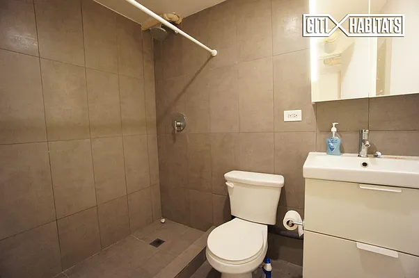 Rented by Citi Habitats | media 22