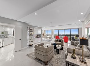 1900 Consulate Pl APT 2104, West Palm Beach, FL 33401