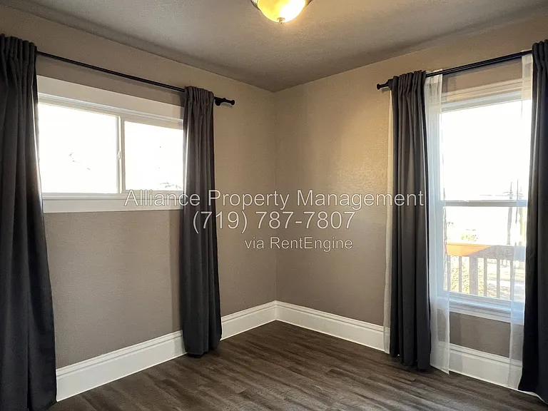 743 N Walnut St — Photo 21