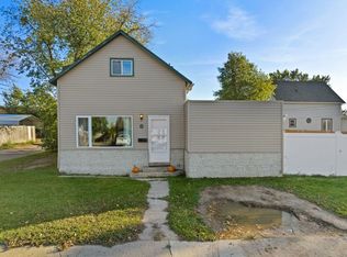 8 13th Ave SE, Minot, ND 58701