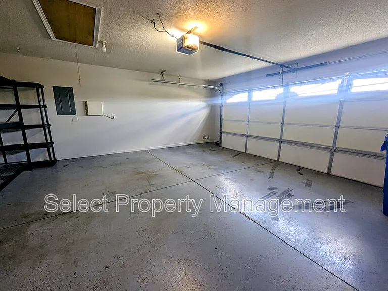 7921 Edinburgh Pl — Photo 22