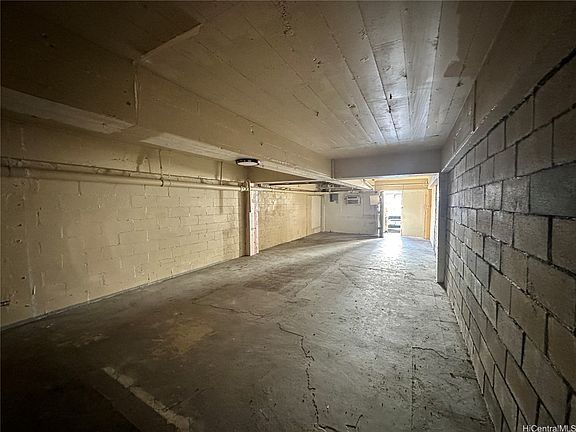 3rd image of 1325 N School St #A-02