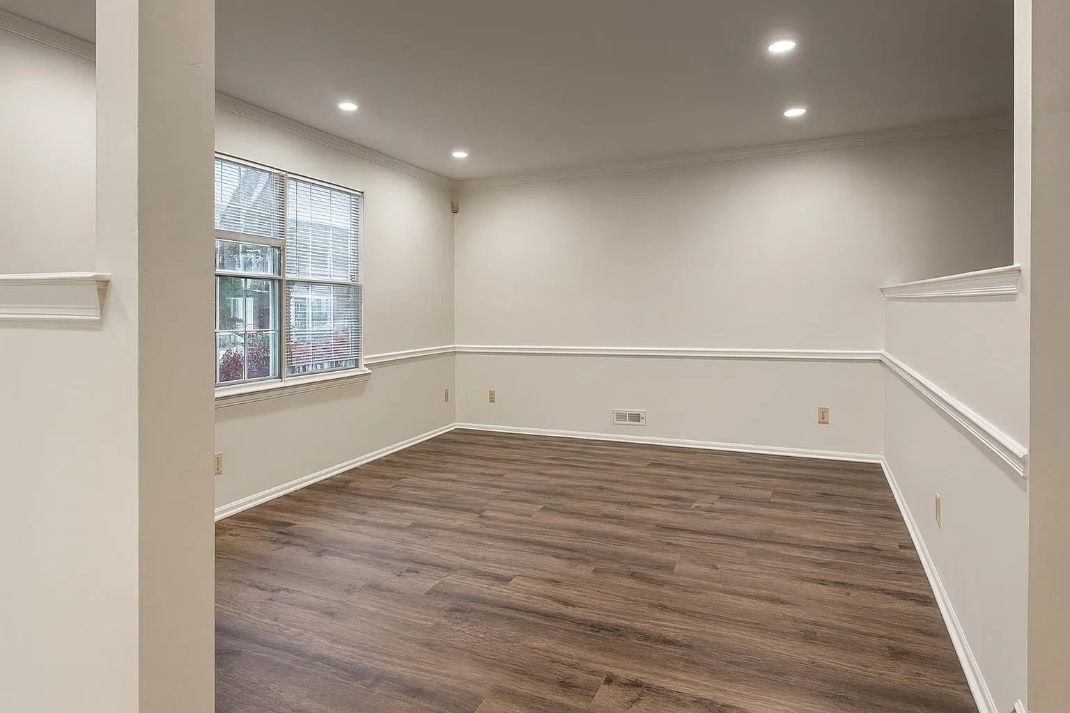 3 bed, 2.5 bath, 1488 sqft, $2,700 — Photo 4