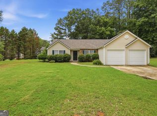 186 Crestbend Ln, Powder Springs, GA 30127