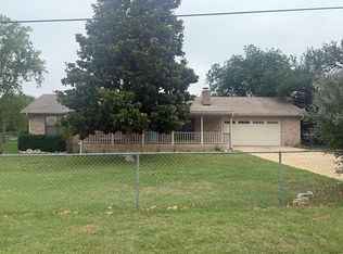 129 Forest Cir, Kerrville, TX 78028