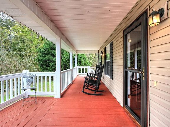 4th image of 296 Whispering Pines Dr