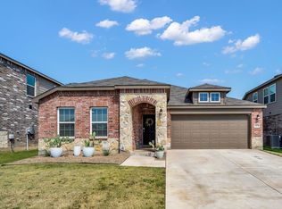 7109 Greenfield Dr, Denton, TX 76208