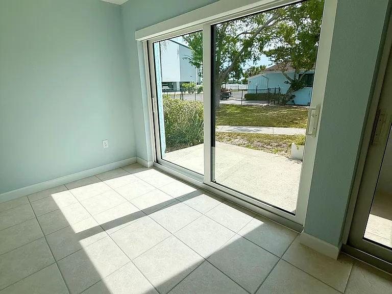1 Windrush Blvd #Z — Photo 4