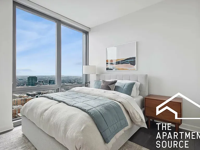 164 N Peoria St #2.5 — Photo 5