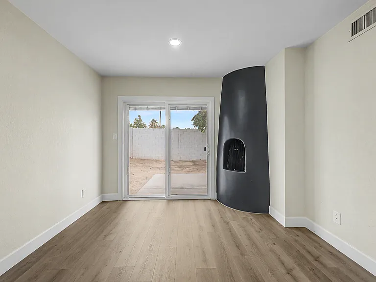 3922 E Larkspur Dr — Photo 10