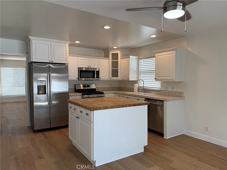 1117 Canterford Cir — Photo 2