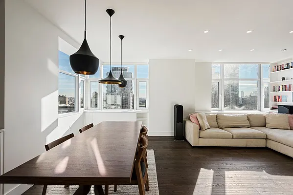 Sold by Nest Seekers International | media 12