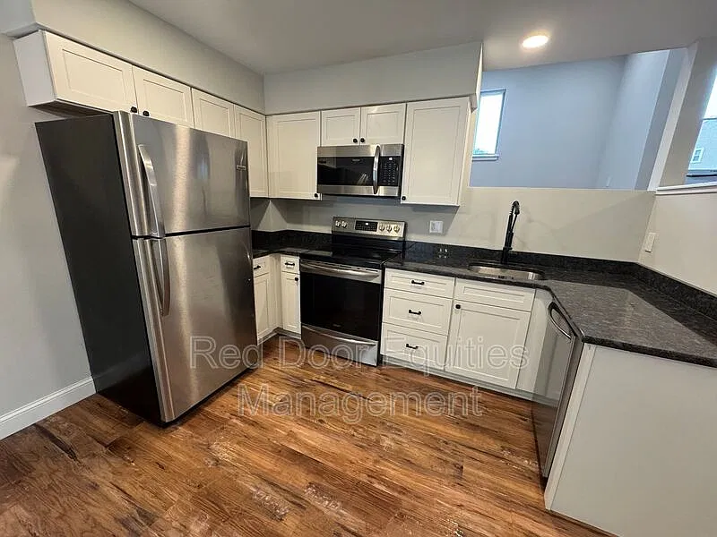 60 Old Town Rd #108