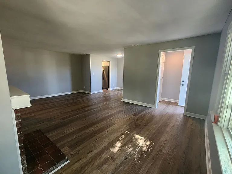 1244 Algonquin Pkwy — Photo 7