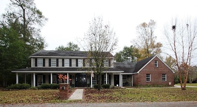 1st image of 415 Neches Ct