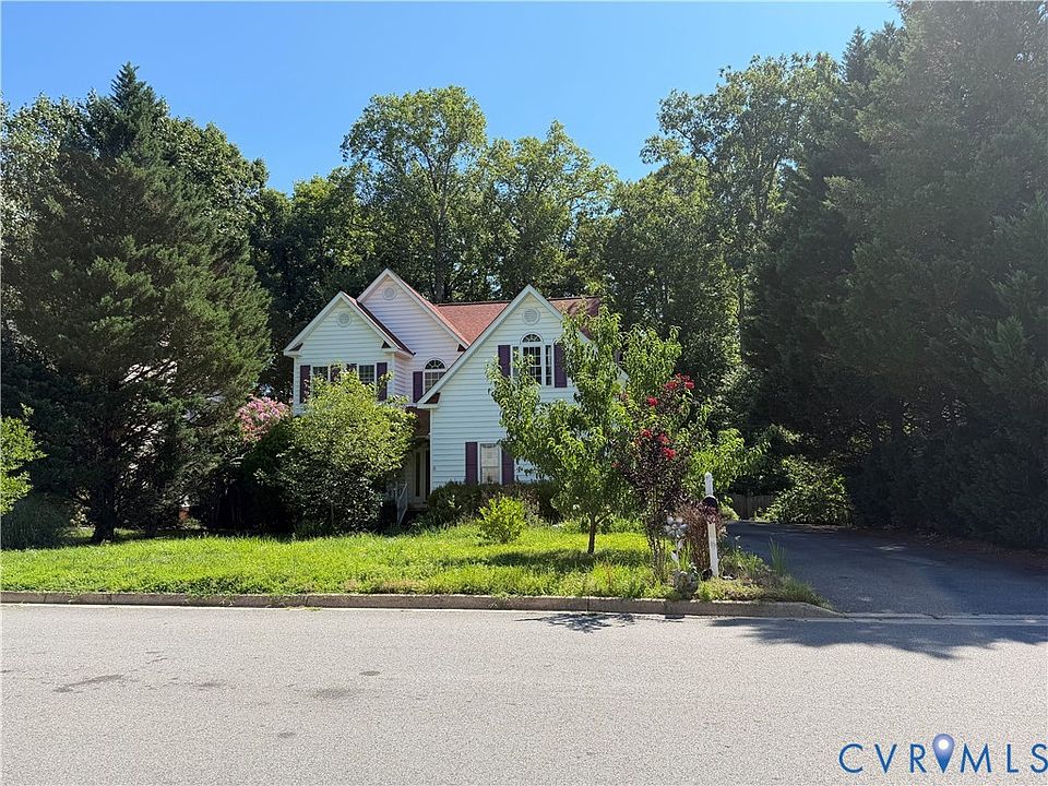 1st image of 2212 Ridgefield Green Way