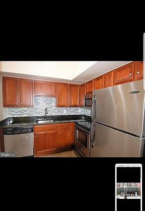 2nd image of 1001 N Randolph St APT 917