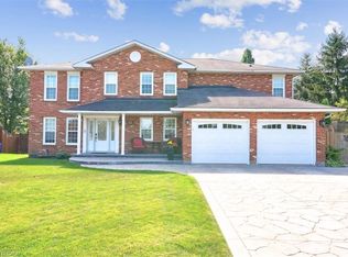 42 Farewell Cres, West Lincoln, ON L0R 2A0
