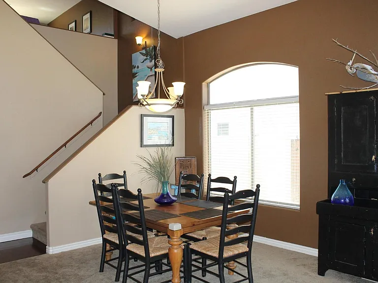 2421 W Silver Sage Ln — Photo 3