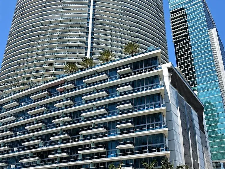 200 Biscayne Boulevard Way — Photo 1