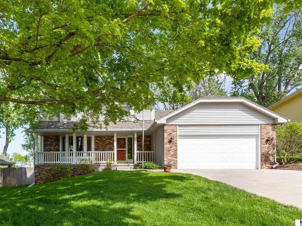 6219 S 79th Cir, Ralston, NE 68127