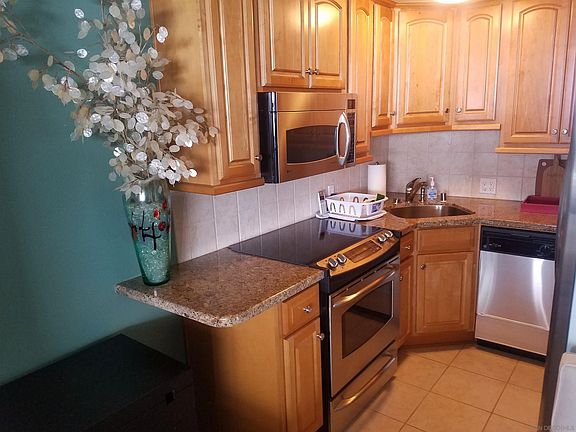 4th image of 939 Coast Blvd Unit 3D