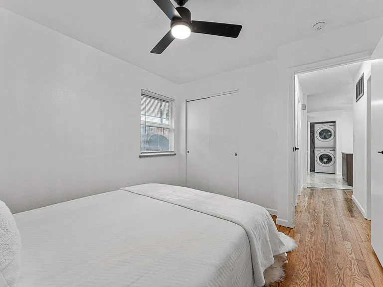 1226 Jay St — Photo 16