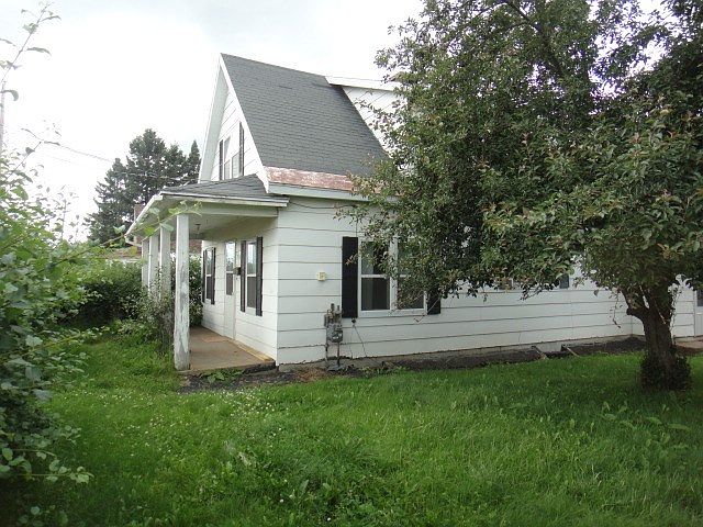 1st image of 914 W Minckler St