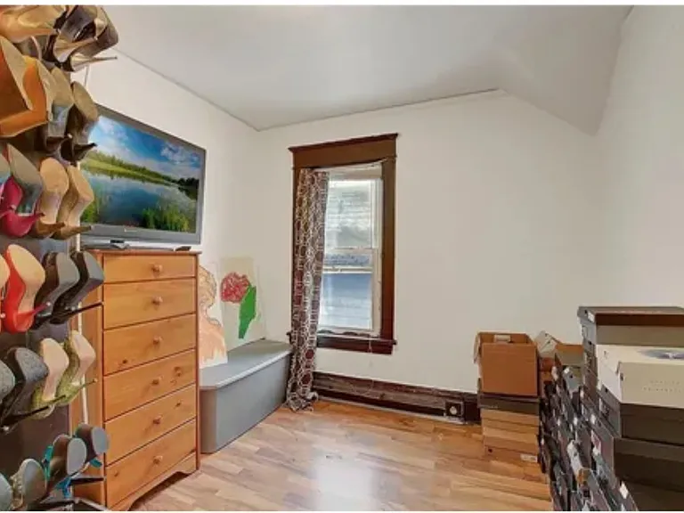 49 Cook Ave W #2 — Photo 10
