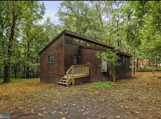 61 Oneida Trl, Hedgesville, WV 25427