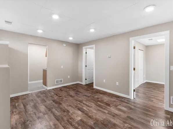 432 E Main St #1, Ionia, MI 48846