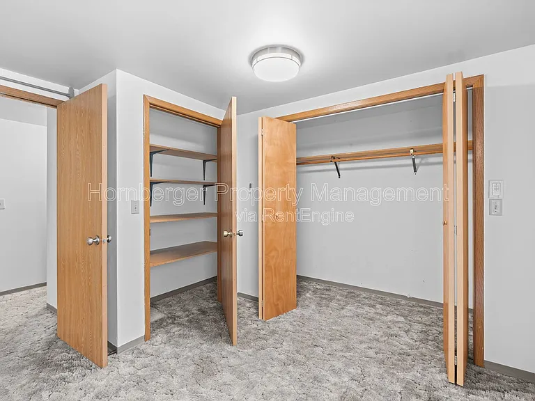 1703 N Walnut Rd — Photo 19