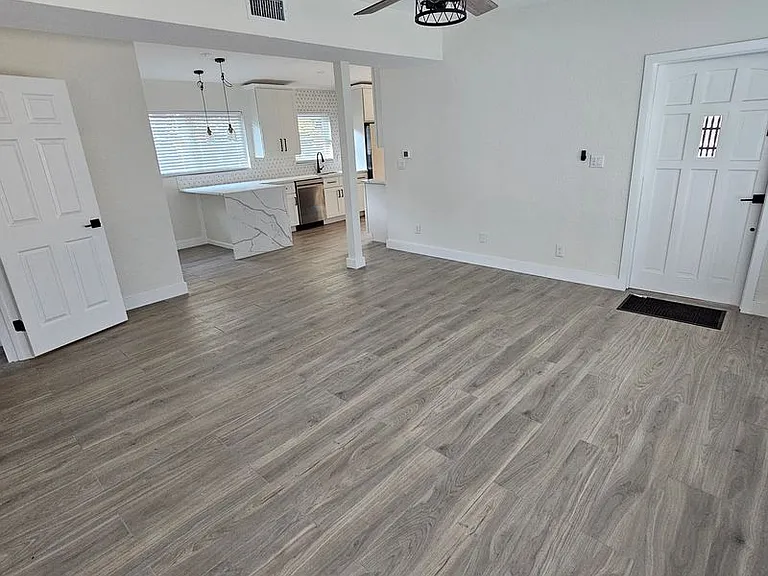 1375 Coral Way S — Photo 8