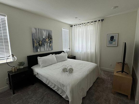 4th image of 6041 Oberlander Dr #6041