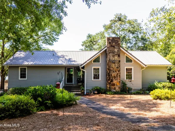 60 Dogwood Cir, Alexander City, AL 35010