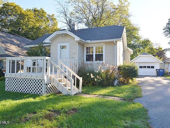 3rd image of 5124 Selma St