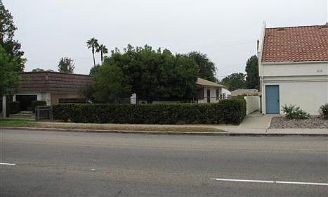 1st image of 842 E Grand Ave