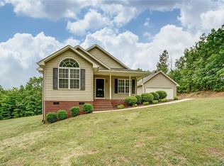 335 Pinnacle Rd, Kings Mountain, NC 28086