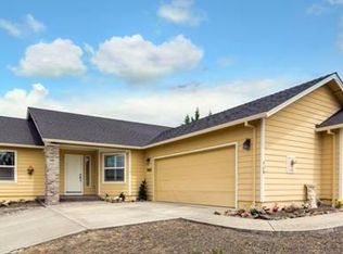 968 Crystal Dr, Eagle Pt, OR 97524