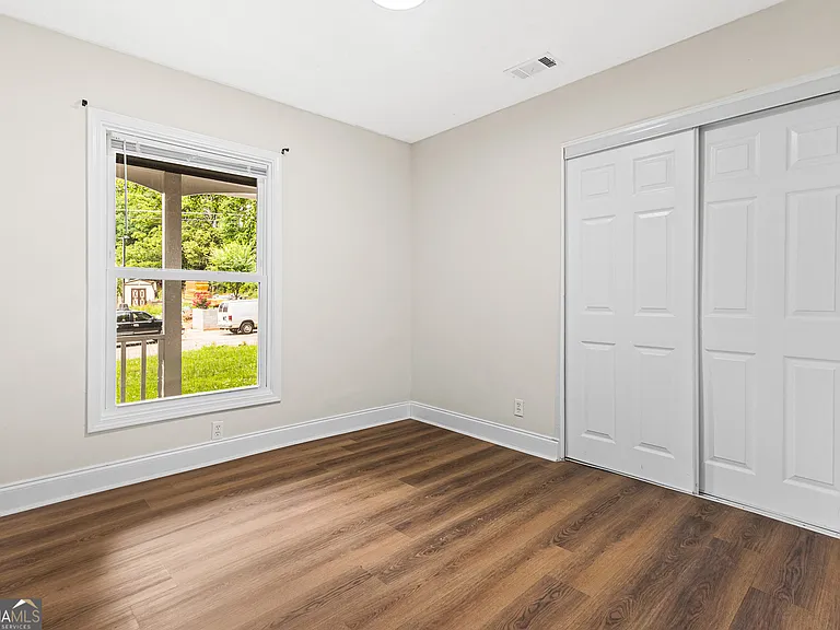 2607 Sparta Dr — Photo 13