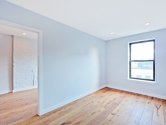 3rd image of 100 Wyckoff St #2C