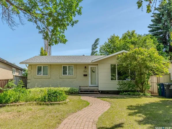 241 Laurentian DRIVE, Saskatoon, SK S7H 4R8