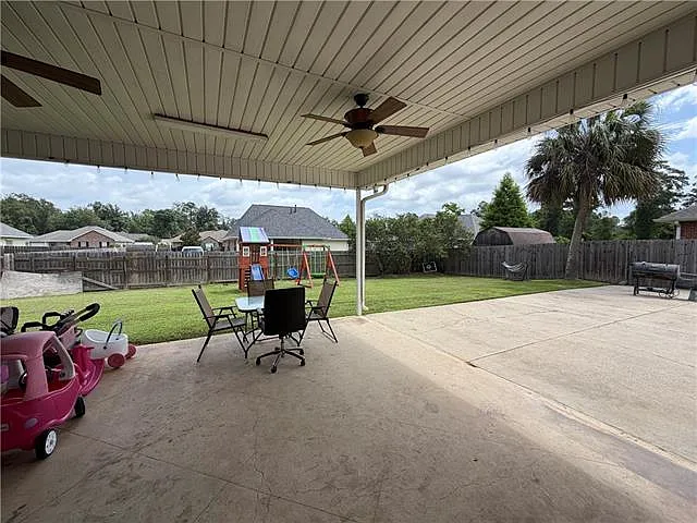 18857 Hank Dr — Photo 23