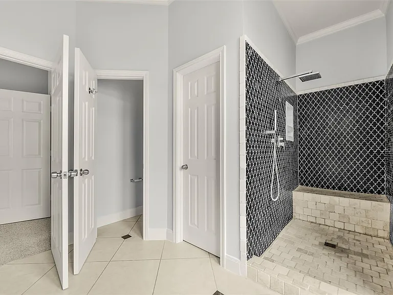 1607 W Dallas St #A — Photo 24