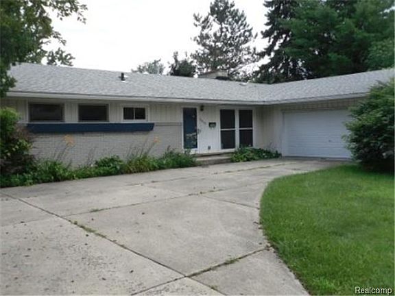 2nd image of 30460 Northgate Dr