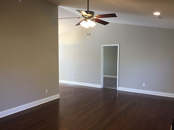 4th image of 12030 Runningmeade Trl SE